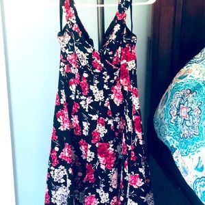 White House Black Market dress with pockets